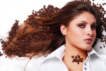 5 công dụng làm đẹp da từ bã cà phê